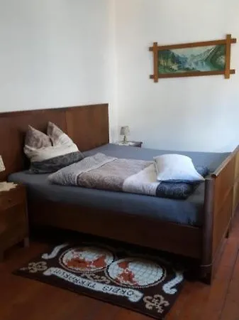 Farm stay Erlebnishof Schart Oberauroff
